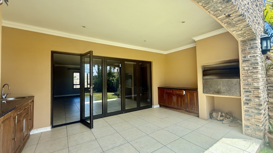 3 Bedroom Property for Sale in Summerstrand Eastern Cape